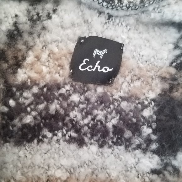 Sweater Ruana with Hood - Picture 4 of 4